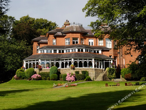 Macdonald Kilhey Court