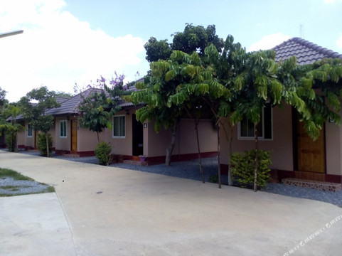 Garden Resort Kabin Buri