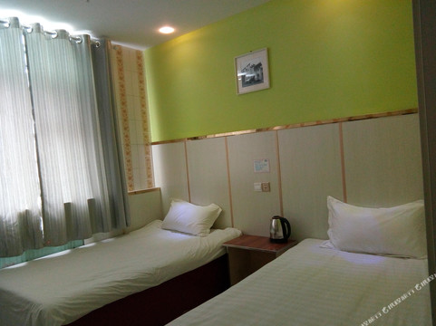 文安易佰连锁旅店左各庄店