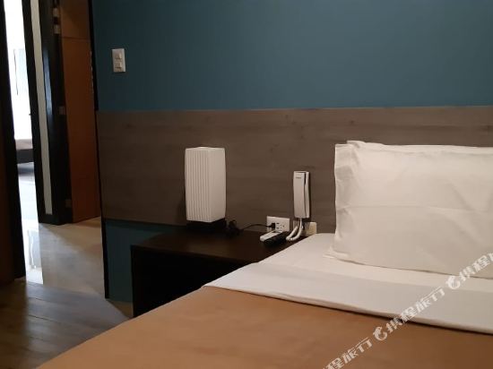 Sheridan Boutique Hotel Room Type - Deluxe Room