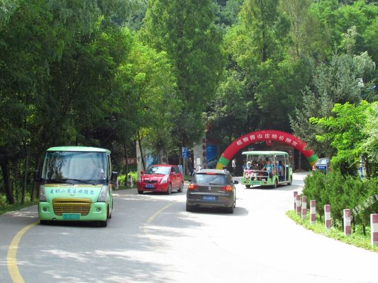 麦积山古月农家乐