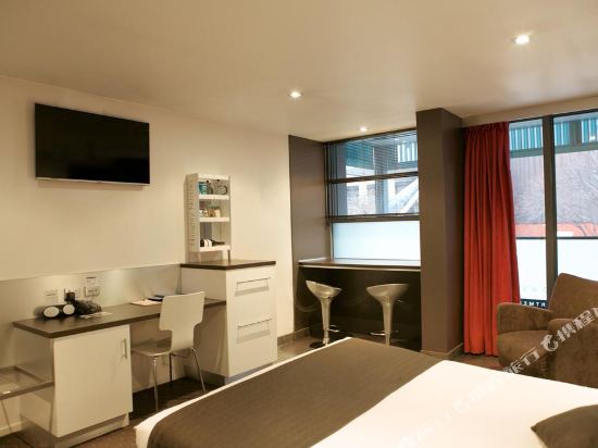 Zero Davey Boutique Apartment Hotel Room Type - Deluxe Studio with Courtyard - Ground Floor Zero Davey Boutique Apartment Hotel Room Type - Deluxe Studio with Courtyard - Ground Floor