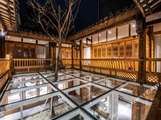 阆中山水集民宿