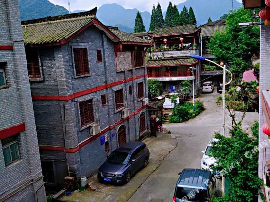 青城山群峰苑农家乐