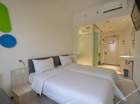 POP! Hotel Festival Citylink Bandung