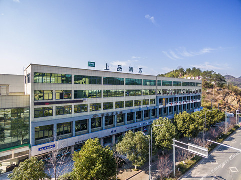 TOWO上品酒店(常山东明湖森林公园店)