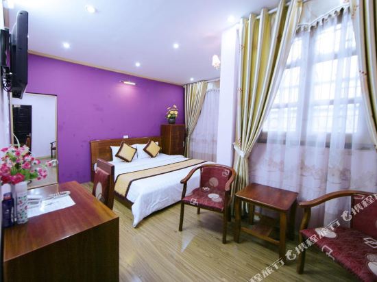 Golden Time Hostel Room Type - Double Room