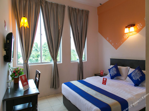 OYO 237 Sri Senawang Hotel