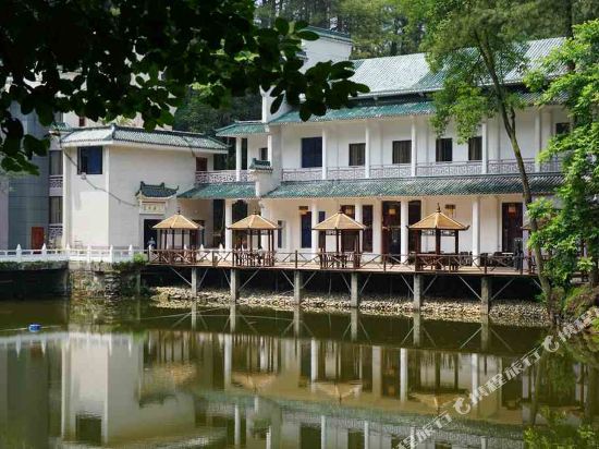 南充松韵山庄酒店