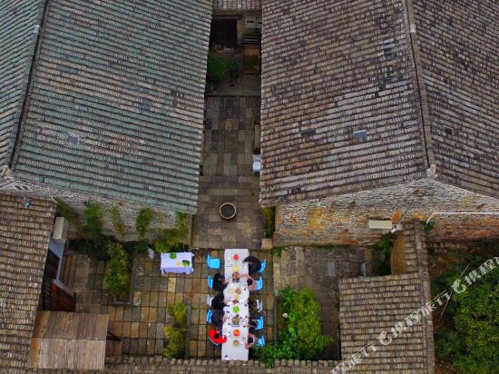 阳朔居山会酒店