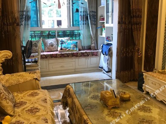 常熟张何云公寓