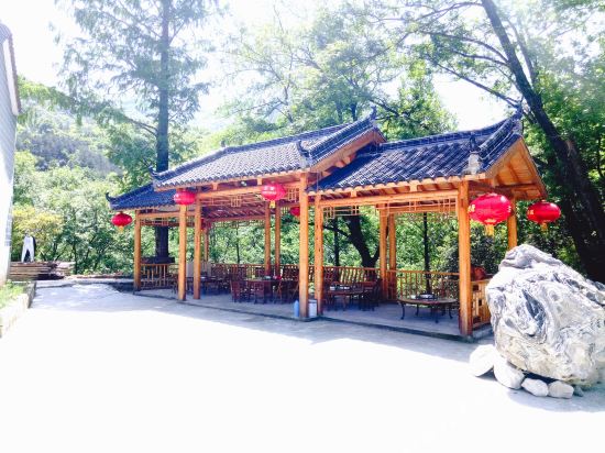 云枝农家小院（天堂寨白马大峡谷出口店）