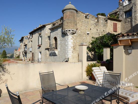 Chateau Le Cagnard Room Type - Prestige Suite