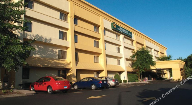East Granby酒店住宿-La Quinta Inn & Suites by Wyndham Hartford - Bradley Airport