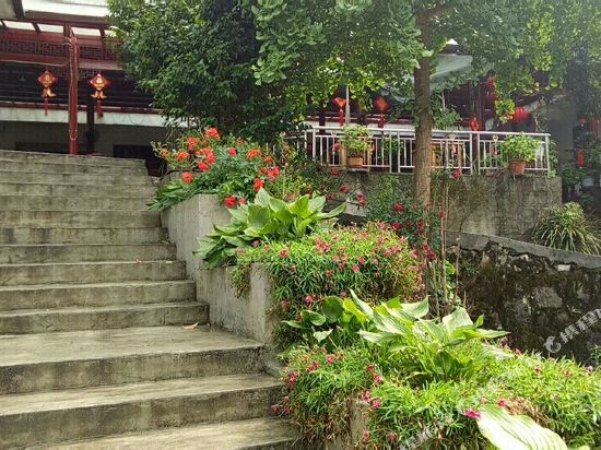 青城山大哥楠林园