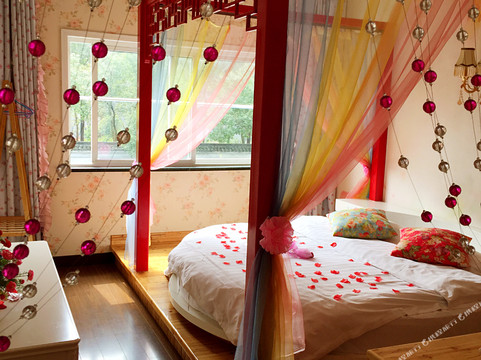 浪漫满屋主题旅馆