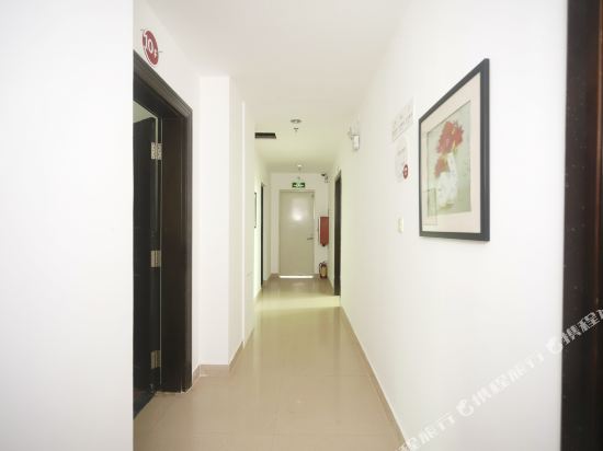 湛江宜居时尚酒店