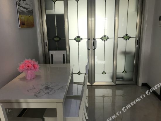 嘉峪关闫女士O公寓