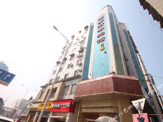 馨梦酒店（武汉二七路轻轨站店）