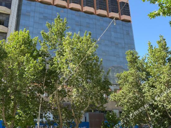 汉庭酒店(阿克苏市政府店)