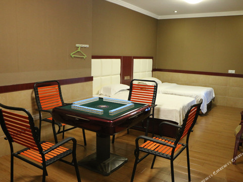 蓝山新港大酒店