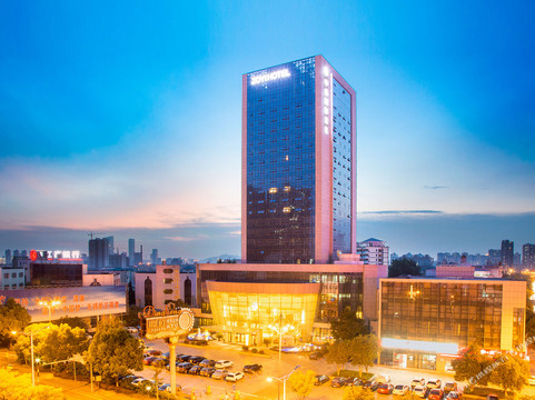 无锡日晟国际酒店（宝龙广场旺庄路地铁站店）主图