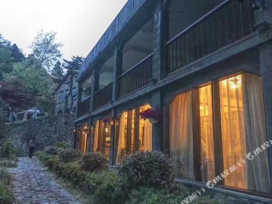 莫干山白云深处府邸民宿