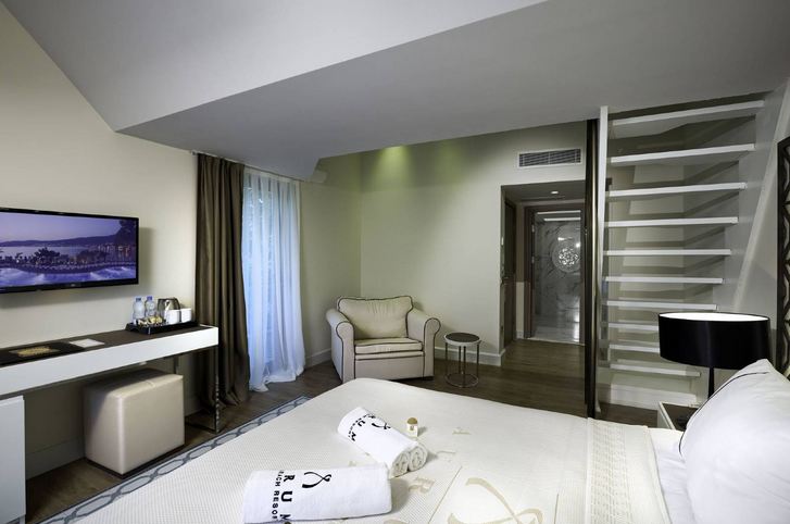 Long Beach Club Nature-官方