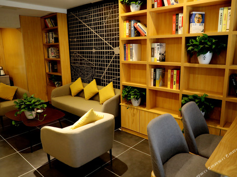 尚客优酒店(莒南隆山路店)