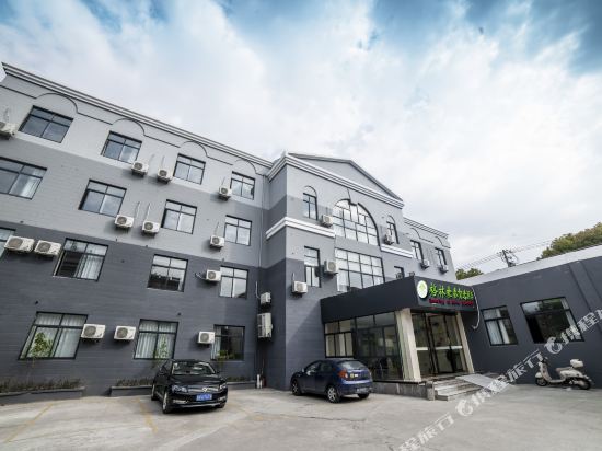 格林豪泰智选酒店(张家港保税区物流园德积镇店)