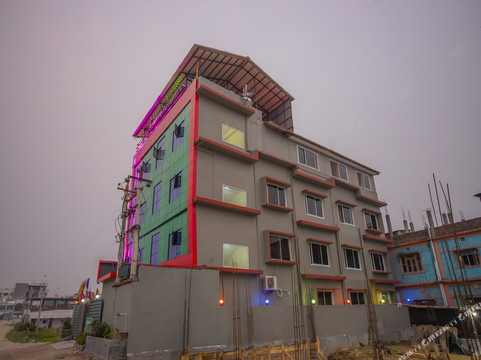 OYO 353 The Green Palace Hotel