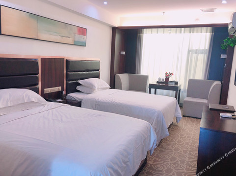 建始万氏大酒店