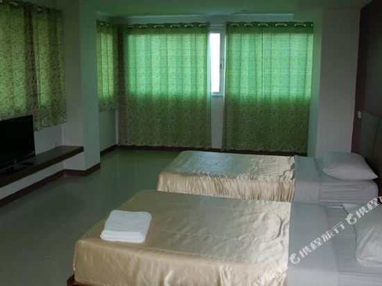 Baan Manthana Hotel Room Type - Family Suite