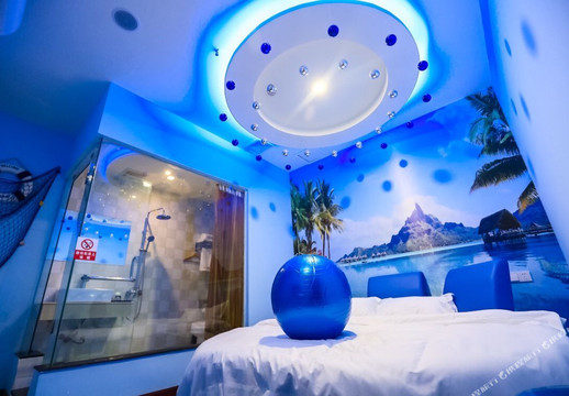 荣县浪漫情侣主题酒店