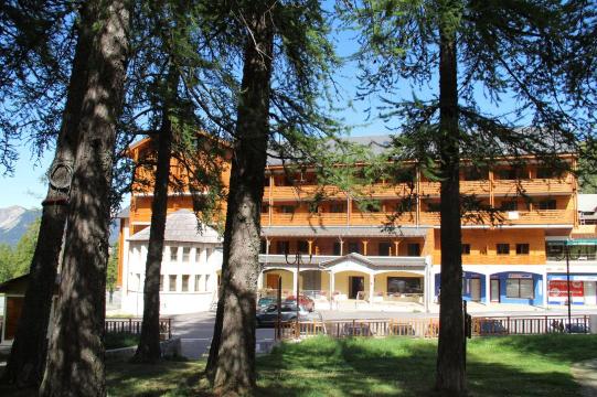 Adonis Valberg Grand Hotel Residence-官方