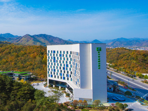 洛阳市酒店住宿-栾川智选假日酒店