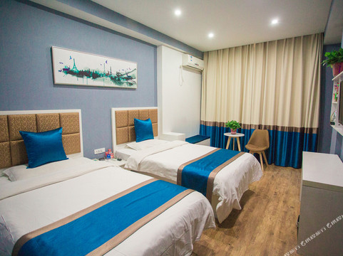 卢氏帝都时尚酒店