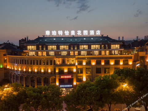 莱凯斯汀花园酒店