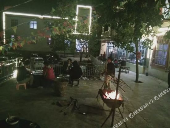 理县毕棚沟家园宾馆