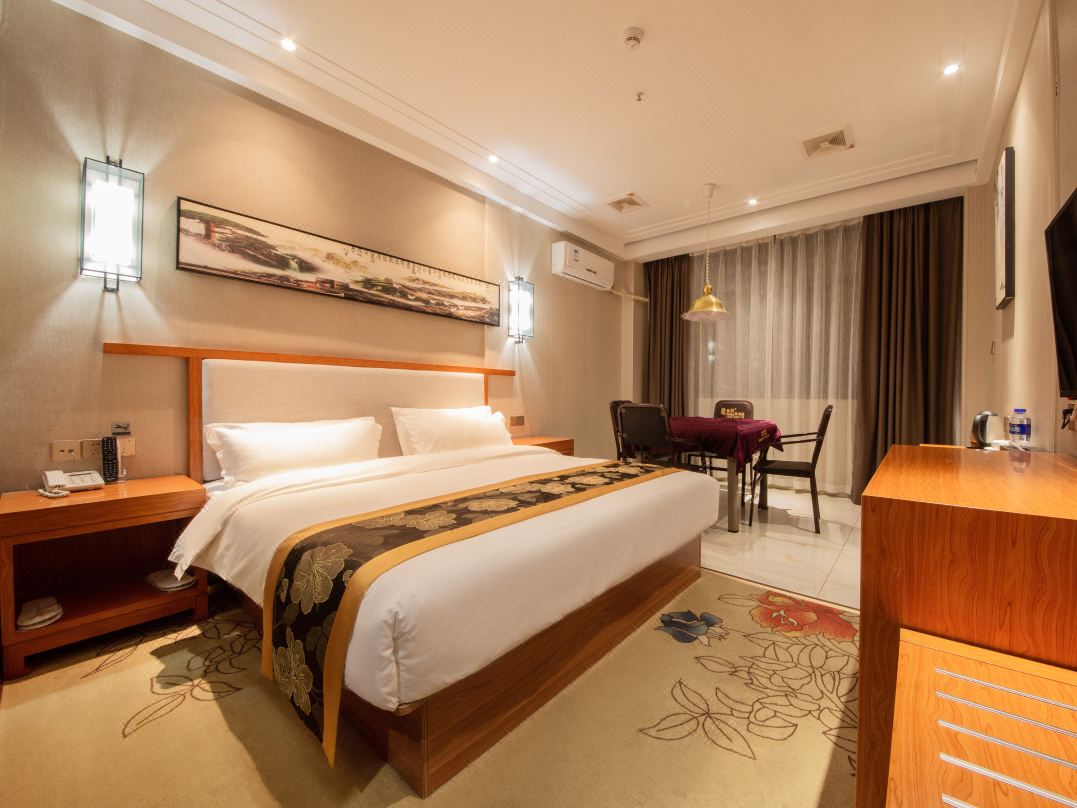 Chibi Qingbai Hotel