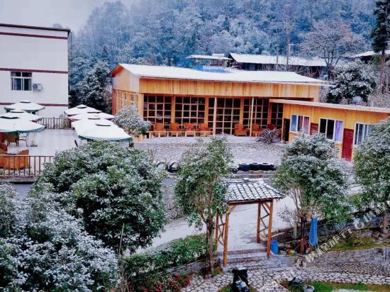 海螺沟美林泉酒店