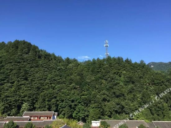 张家界漫游客栈