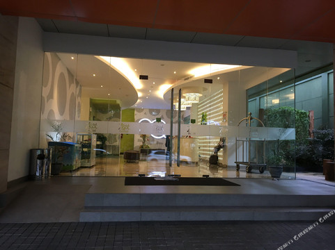 Zest Hotel Jemursari Surabaya