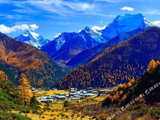 稻城亚丁知白艺术酒店