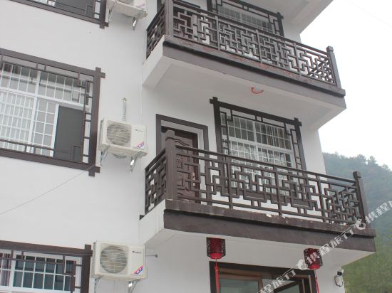 张家界棚树屋客栈