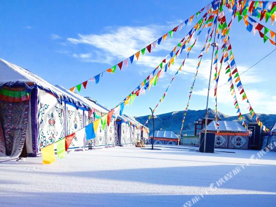 若尔盖星云牧场观景酒店