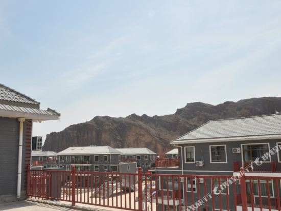 七彩丹霞御尧酒店