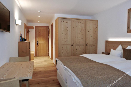 Lantsch/Lenz酒店住宿-Hotel Sarain