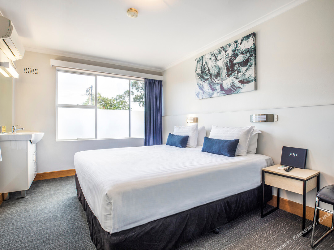 Risdon酒店住宿-卡莱尔酒店