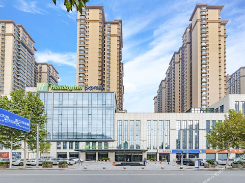 石家庄市酒店住宿-石家庄和平智选假日酒店